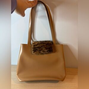 GENNY Tan Shoulder Bag with Fur Detail